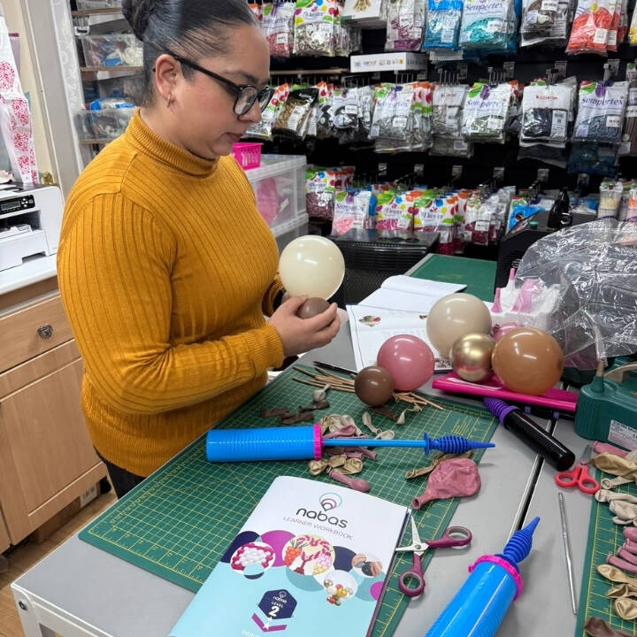 Balloon Training Courses Bristol UK | Start Your Balloon Business ...